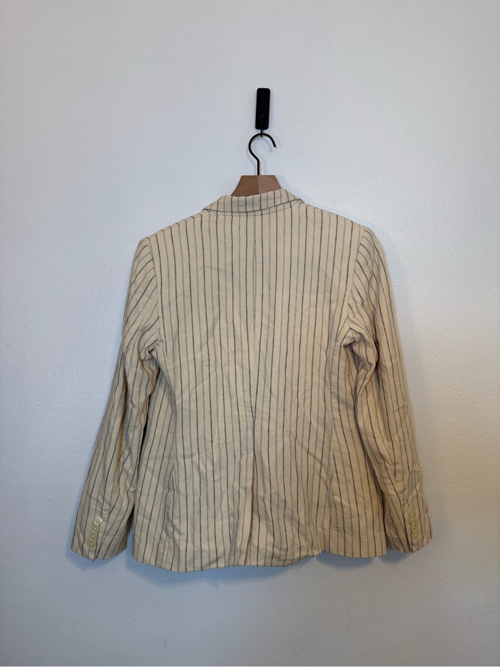 Lauren Ralph Lauren Pinstripe Linen and Viscose Blend Blazer - Picture 5 of 6